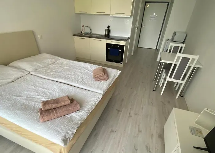 Апартаменты 1 With Terrace, Slnecnice, 18b